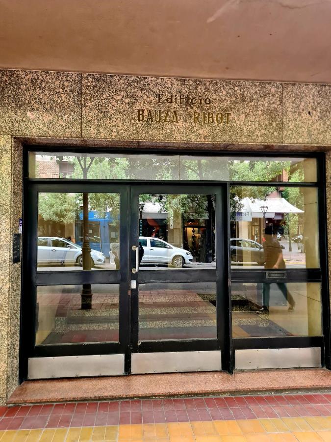 Bauza Ribot Departamento Boutique En Mendoza Leilighet Eksteriør bilde
